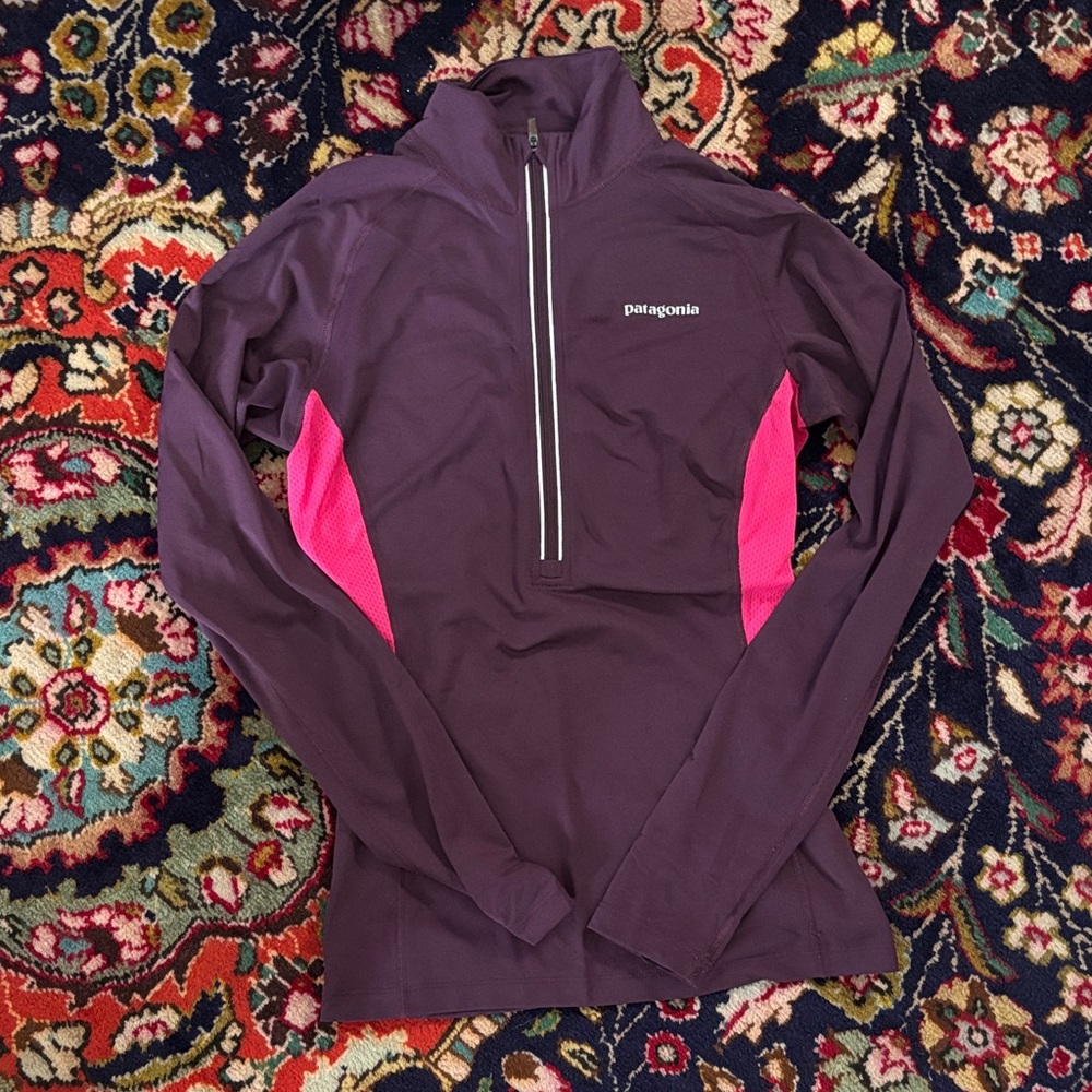 Patagonia Purple and Pink half zip XS